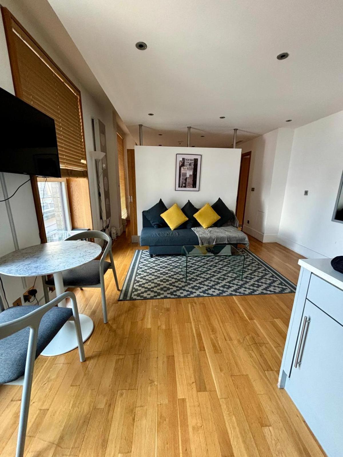 1 Bedroom In Piccadilly Circus St James Cov1 ลอนดอน ภายนอก รูปภาพ