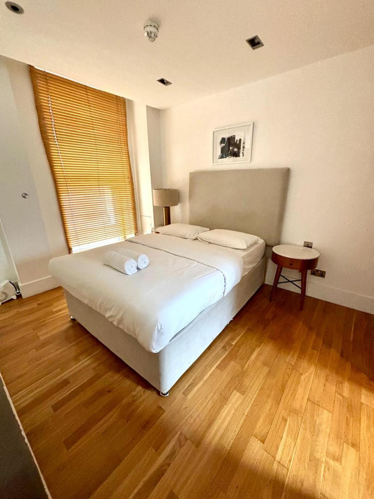 1 Bedroom In Piccadilly Circus St James Cov1 ลอนดอน ภายนอก รูปภาพ